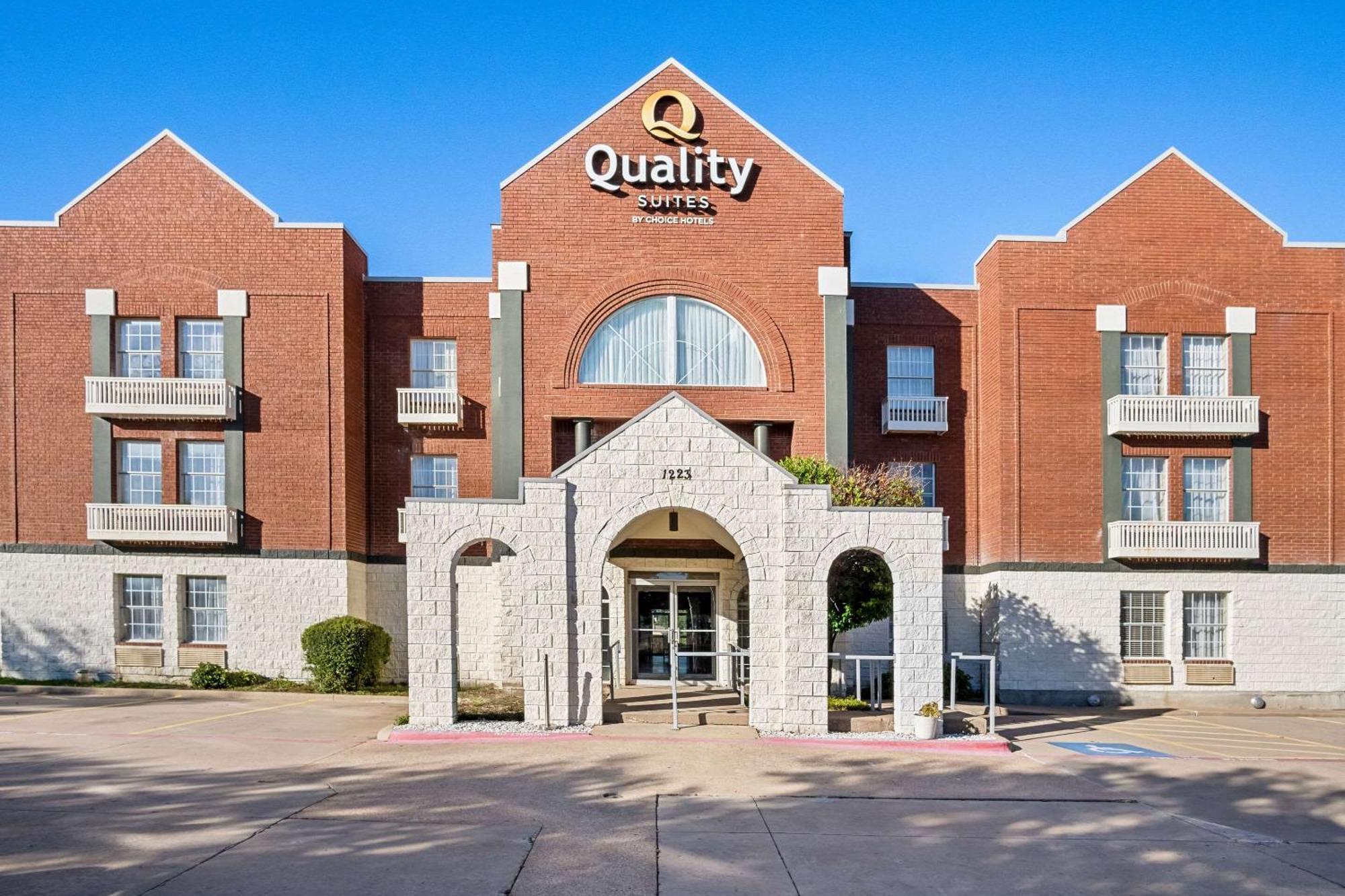 Quality Suites Irving-Las Colinas Экстерьер фото